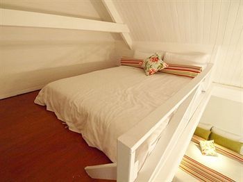 Bed & Breakfast Ea-dor Luxury Villa