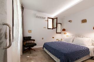 Hotel Arco Naxos Luxury Apartments