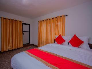 Hotel White And Peace