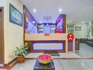 Hotel Oyo 7627 Royal Plaza
