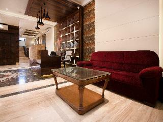 Hotel Royal Garden Resort & Lawns