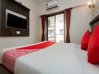Oyo 10650 Hotel Lotus Residency