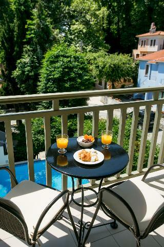 Kenta Beach Hotel