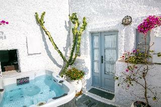 Villa Alexander's Suites