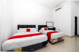 Hotel Reddoorz Near Makassar Town Square 2