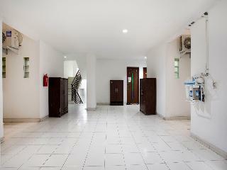 Hotel Oyo Life 2050 D'cinnamons Residence