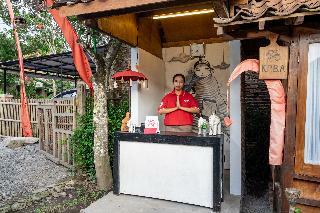 Hotel Oyo 2393 Omahe Nawung