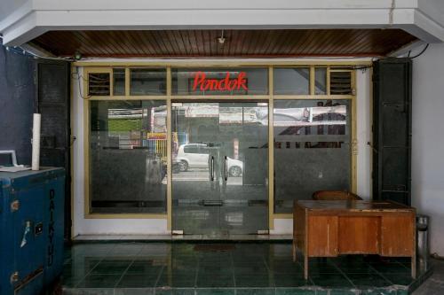 Hotel Oyo 2186 Pondok Mahkota