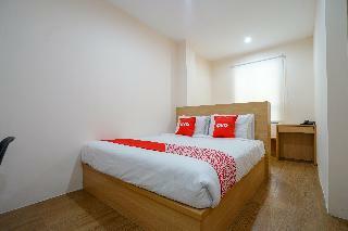 Oyo 1574 U_xpress Hotel