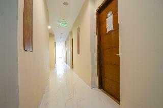 Oyo 1574 U_xpress Hotel