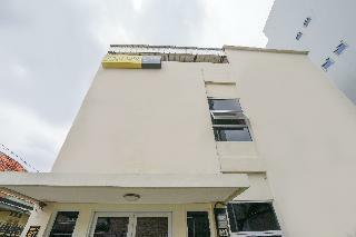 Hotel Oyo 2246 Kost 97