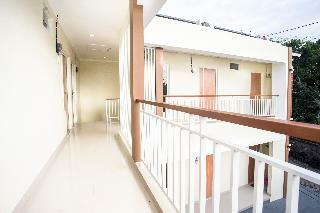 Hotel Oyo 2348 Omah Lasaro Exclusive