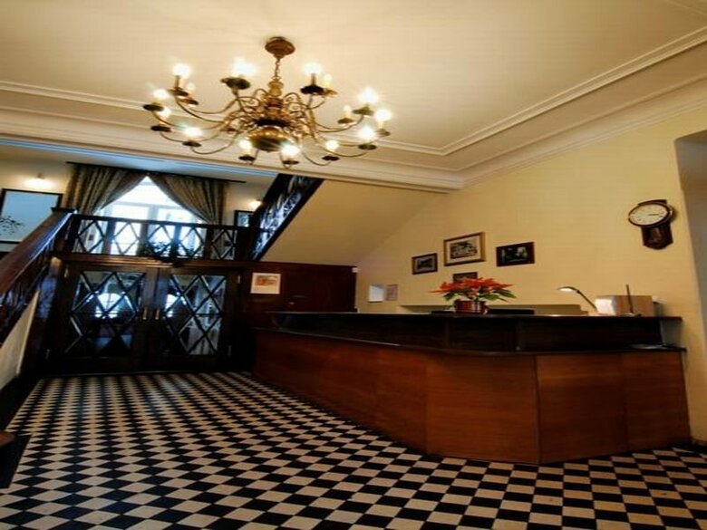 Hotel Willa Carlton