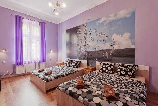 Aparthotel Queens Apartments