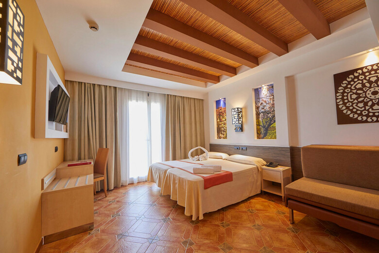 Hotel Mll Palma Bay Club Resort