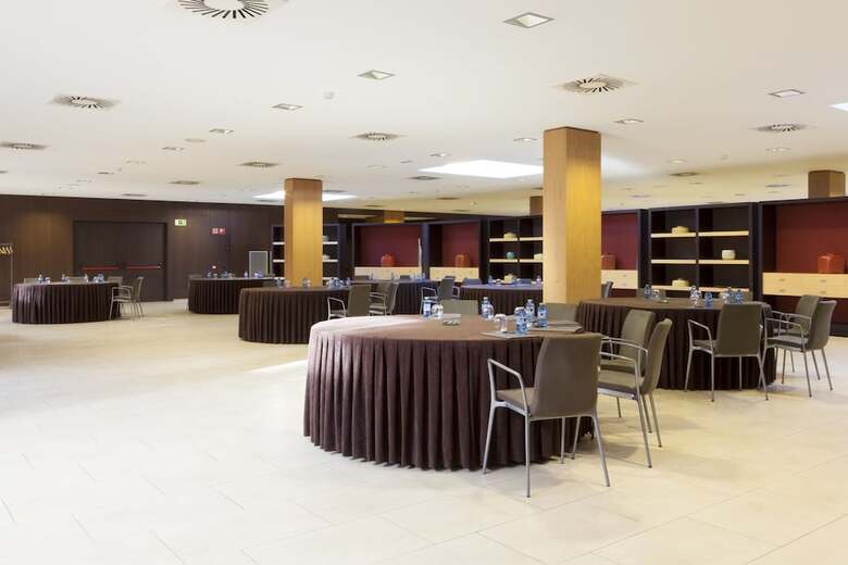 AC Hotel Gav� Mar By Marriott