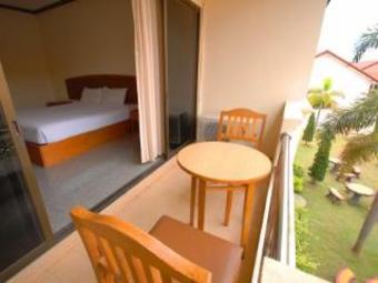 Golden Land Hotel