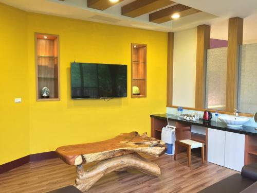 Nantou Xitou Riverside Homestay B&B