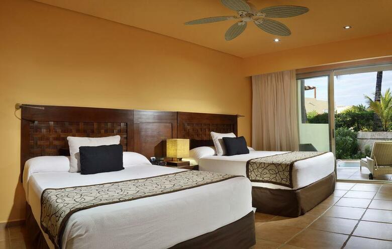 Hotel Catalonia Yucatan Beach