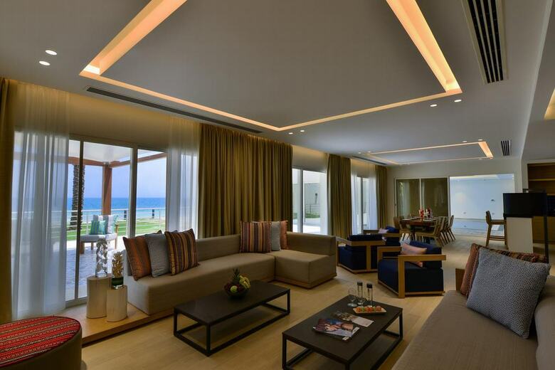 Hotel Sealine Beach. A Murwab Resort