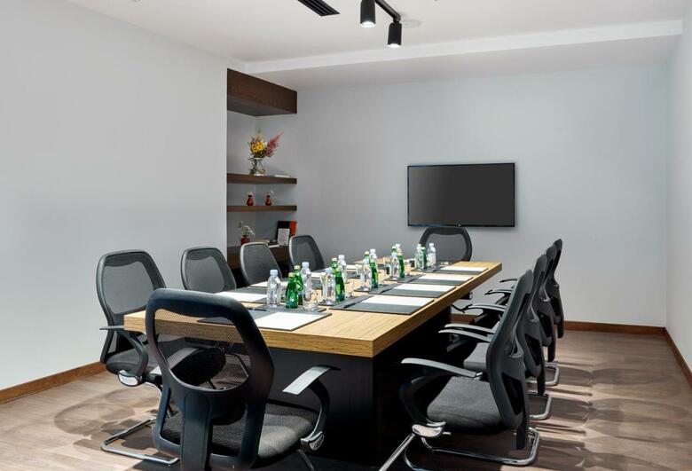 Hotel Staybridge Suites Doha Lusail
