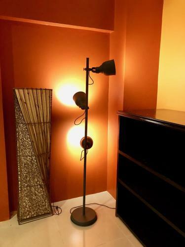 Hostal Baan Oui Guest House