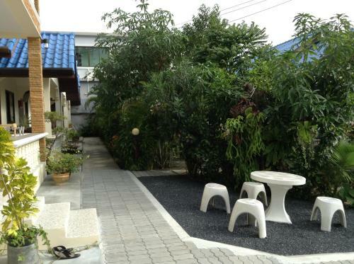 Hostal Wattana Bungalow