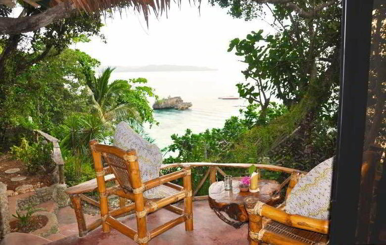 Hotel Balinghai Beach Resort