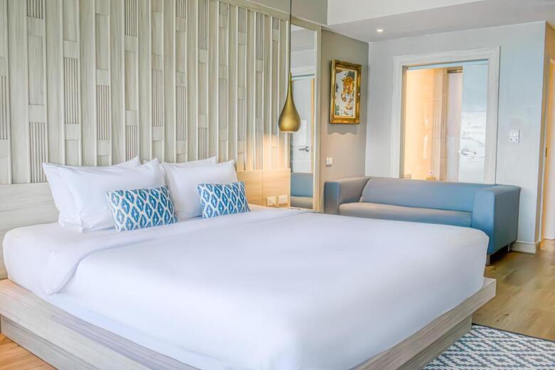 Hotel Aquamarine Resort & Villa