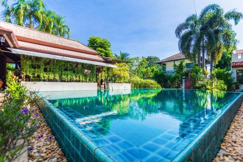 Hotel Monaburi Boutique Resort