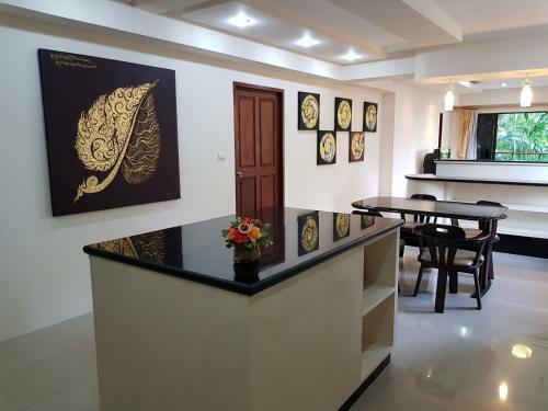 Apartamentos Rawai Seaview Condominium Phuket