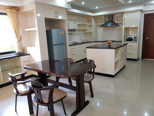 Apartamentos Rawai Seaview Condominium Phuket