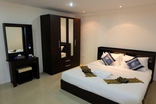 Apartamentos Rawai Seaview Condominium Phuket
