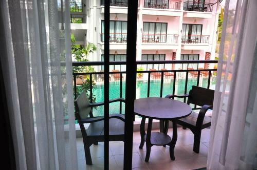 Hotel Navatara Phuket Resort