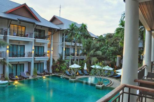 Hotel Navatara Phuket Resort