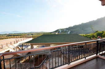 Hotel The View Rawada Resort & Spa