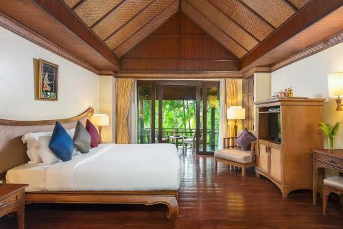 Hotel Nora Beach Resort & Spa