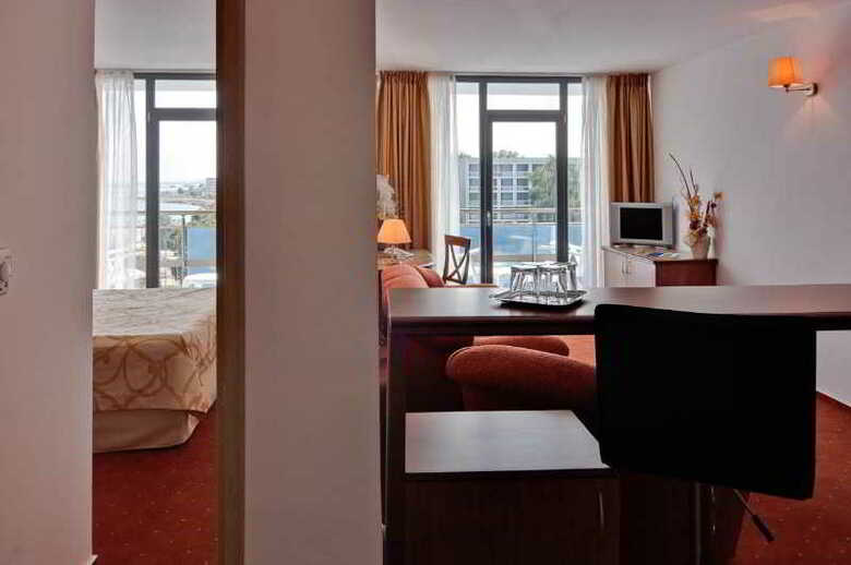 Hotel Cleopatra