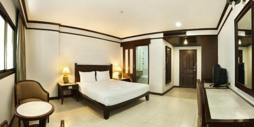 Hotel Rattana Mansion