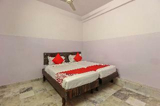 Hotel Raj Banjara White House
