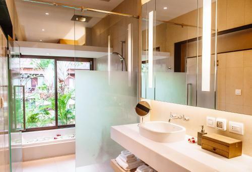 Hotel Chaweng Regent Beach Resort