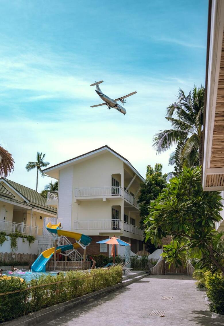 Hotel Ark Bar Beach Resort