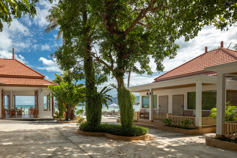Hotel Chaba Cabana Beach Resort & Spa