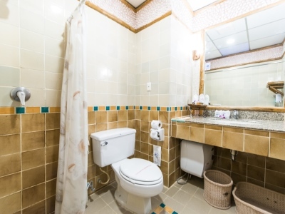 Hotel Chaba Cabana Beach Resort & Spa