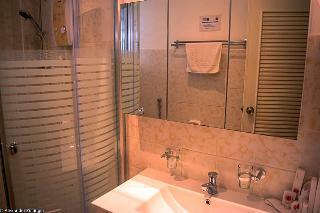 Hotel Alona Vida Beach Resort