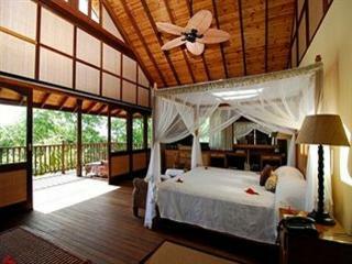 Hotel Cerf Island Resort