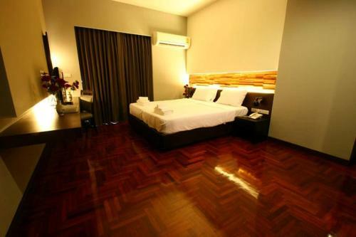 Hotel At One Service