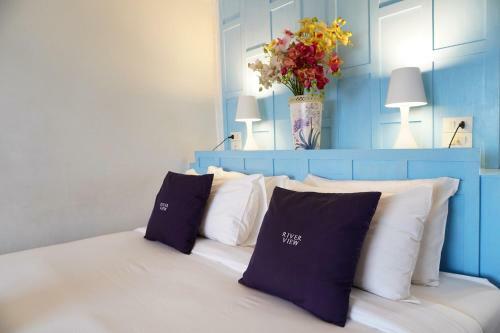 Hostal River View Guest House