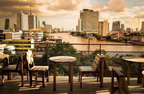 Hostal River View Guest House