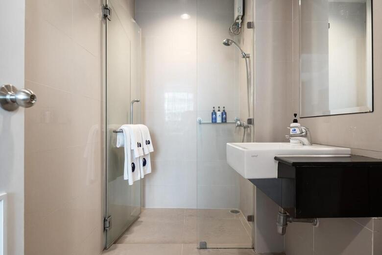 Bed & Breakfast Demeter Residences Suites
